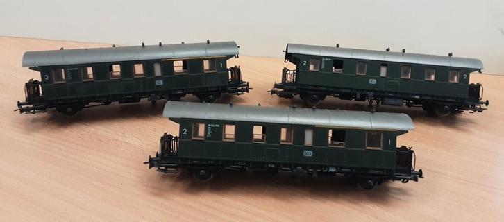 Drie Roco rijtuigen., Hobby en Vrije tijd, Modeltreinen | H0, Zo goed als nieuw, Wagon, Gelijkstroom, Roco, Ophalen of Verzenden