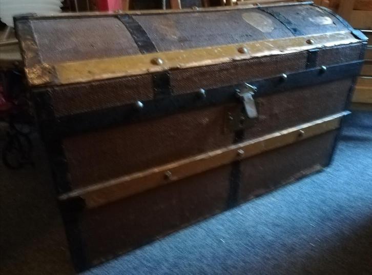 Hutkoffer. Antieke hutkoffer. 80/45/49 cm., Huis en Inrichting, Woonaccessoires | Kisten, Gebruikt, Minder dan 50 cm, Minder dan 50 cm
