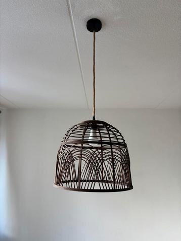 Hanglamp hout zo goed als nieuw beschikbaar voor biedingen