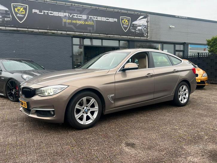 BMW 3-Serie GT Gran Turismo 318D High Executive, Auto's, BMW, Bedrijf, Diesel, C, Hatchback, Handgeschakeld, Origineel Nederlands