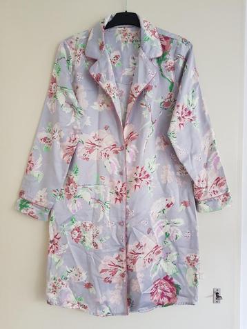 Lange pyjamajas / nachtjapon voor dames -- maat S / M / L-- beschikbaar voor biedingen