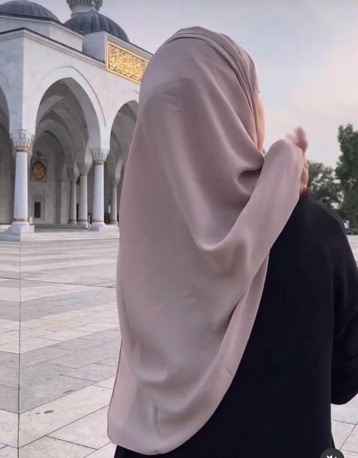 Satijnen hijab met bijpassende onderkap, Kleding | Dames, Mutsen, Sjaals en Handschoenen, Nieuw, Sjaal, Ophalen of Verzenden