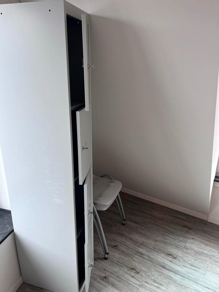 Metalen Lockerkast - Stevig en Praktisch!, Huis en Inrichting, Kasten | Lockerkasten, Zo goed als nieuw, Ophalen