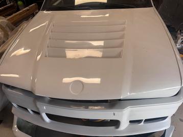 Bmw e36 sedan/comapct/touring motorkap beschikbaar voor biedingen