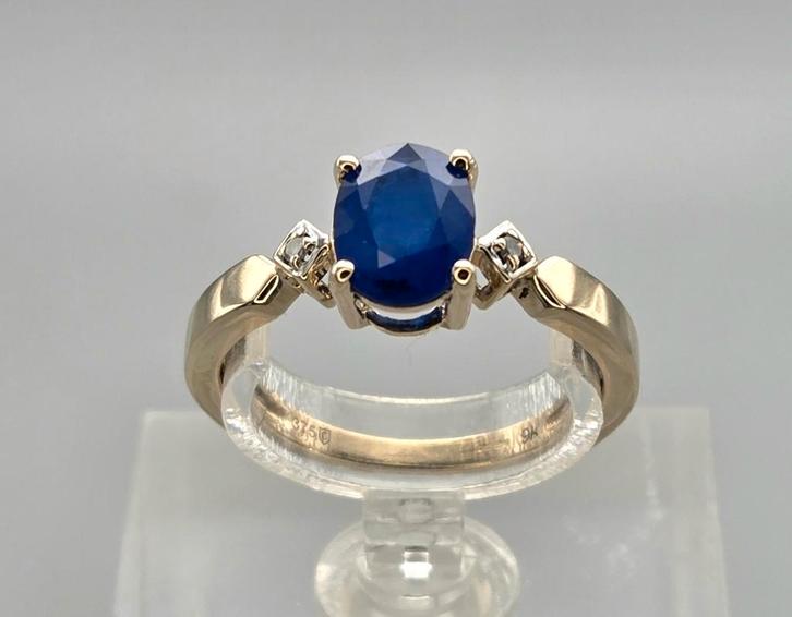 Gouden Vintage ring edelsteen saffier en diamant. 2026/58., Sieraden, Tassen en Uiterlijk, Ringen, Zo goed als nieuw, Dame, 17 tot 18