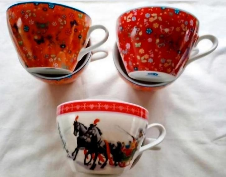 AH grote blauwe witte soepkommen kommen mok bordje kerst, Huis en Inrichting, Keuken | Servies, Kom(men), Overige stijlen, Porselein