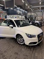 Audi A1 1.4 Tfsi 90KW S-tronic 2011 Wit, A1, Zwart, 4 cilinders, 4 stoelen