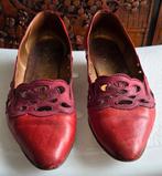 Pumps, mt 39, rood, leer, instappers. Hakhoogte 3,5 cm, Kleding | Dames, Schoenen, Instappers, Ophalen of Verzenden, Onbekend