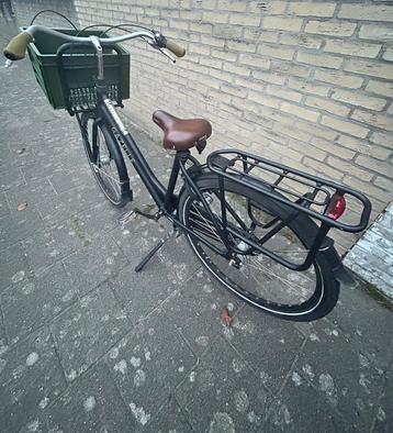 Mooie tienerfiets in goede staat klaar om op te rijden! beschikbaar voor biedingen