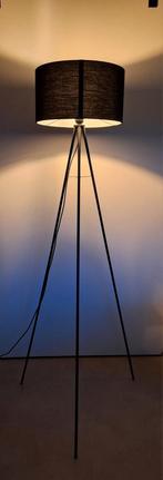 Mooie moderne vloerlamp, Huis en Inrichting, Ophalen, Zo goed als nieuw, 150 tot 200 cm