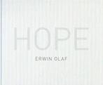 Erwin Olaf Rain/Hope, Boeken, Kunst en Cultuur | Fotografie en Design, Ophalen of Verzenden, Zo goed als nieuw, Fotografen