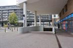 Parkeerplaats in het centrum van Tilburg, Noord-Brabant