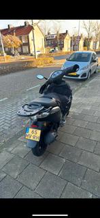Piaggio fly 125cc 2011, Ophalen, Zo goed als nieuw, Benzine, Fly