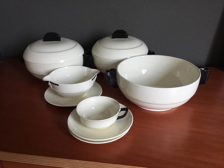 Serviesdelen SCMaastricht, Antiek en Kunst, Antiek | Servies compleet, Ophalen of Verzenden