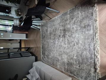 Menisa vloerkleed  beschikbaar voor biedingen
