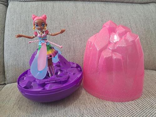 Vliegende pop Crystal speelgoed voor meisjes 5 - 10 jaar, Kinderen en Baby's, Speelgoed | Poppen, Zo goed als nieuw, Babypop, Ophalen of Verzenden