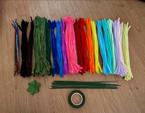 Chenilledraad set, Hobby en Vrije tijd, Knutselen, Zo goed als nieuw, Materiaal, Ophalen of Verzenden