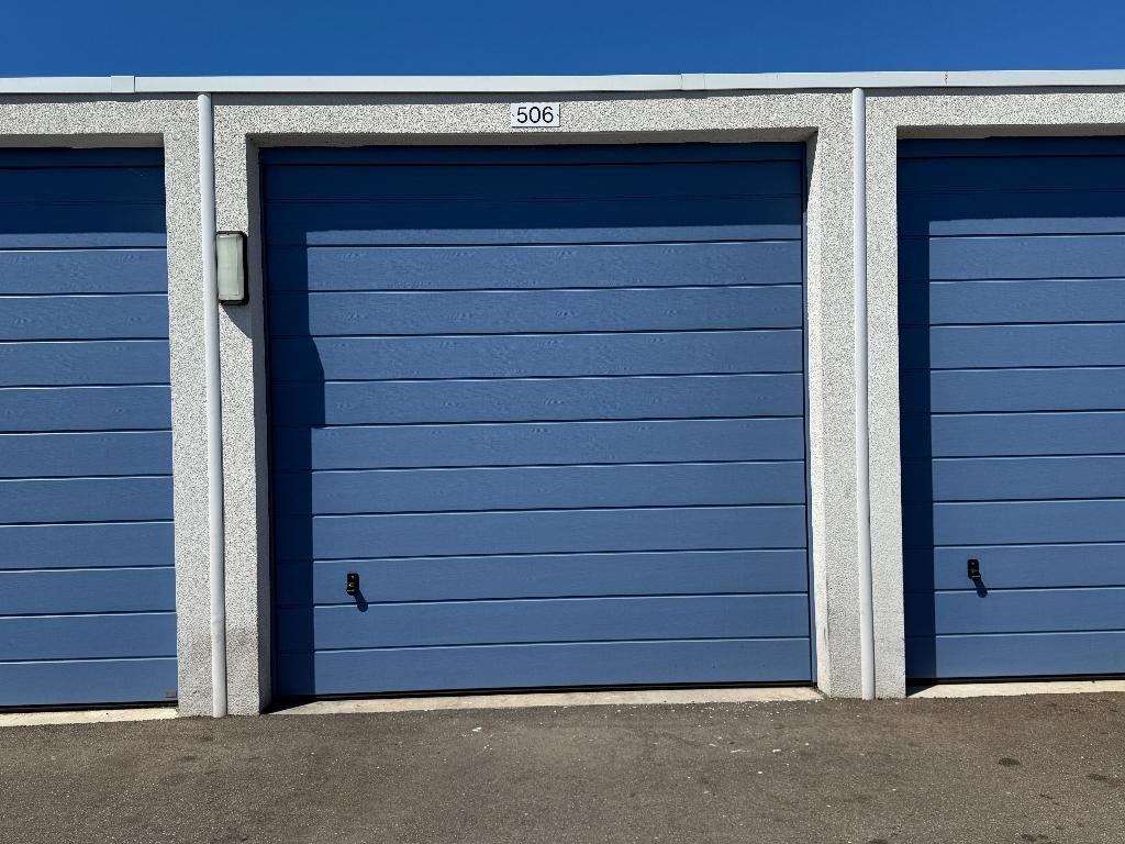 Grote Garagebox(9m diep en 3,5m breed) in Cruquius TE HUUR, Huizen en Kamers, Garages en Parkeerplaatsen, Noord-Holland