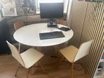 Ronde witte tafel, Huis en Inrichting, Ophalen, Kunststof, Gebruikt, Modern scandinavisch