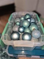 2 bakken met ballen en twee slingers, Diversen, Ophalen, Zo goed als nieuw