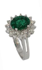 Smaragd diamanten exclusieve gouden dames ring uniek, Voordeelsieraden, Verzenden, Zo goed als nieuw, 17 tot 18