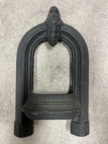 Antiek voetenveeg, inbouw 1880-1920 beschikbaar voor biedingen