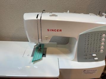 SINGER MODEL 7422 MET 1 JAAR GARANTIE BIJ MULDER beschikbaar voor biedingen