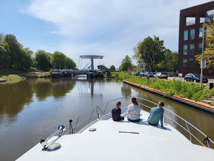 Vaarvakantie Friesland, vaarbewijsvrij motorjacht huren, Diensten en Vakmensen, Verhuur | Boten, Sloep of Motorboot
