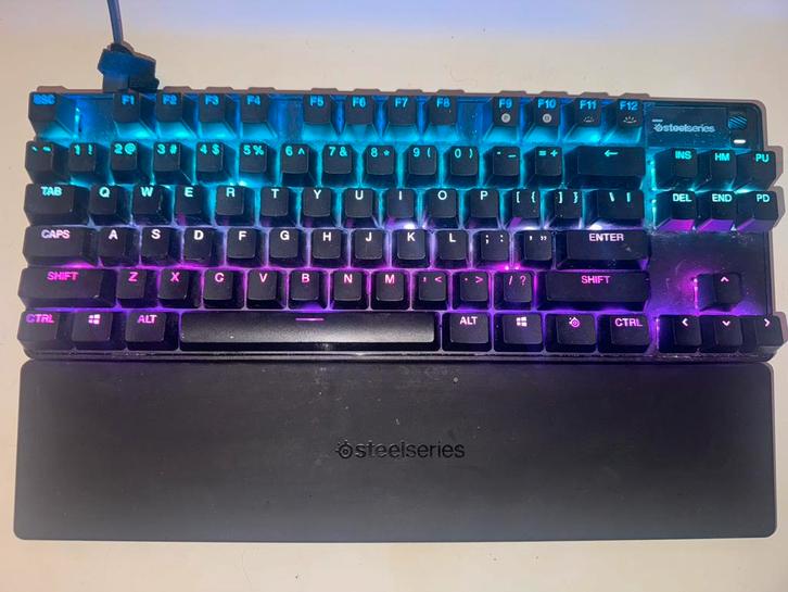 Steelseries Apex Pro TKL 2023  | OmniPoint 2.0 switches, Computers en Software, Toetsenborden, Zo goed als nieuw, Qwerty, Bedraad