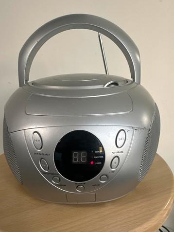 Tomtec Radio met CD-speler - Gebruikt beschikbaar voor biedingen