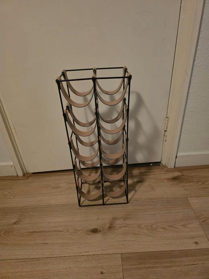 Modern Industrieel Wijnrek, Huis en Inrichting, Woonaccessoires | Wijnrekken, Zo goed als nieuw, Metaal, Ophalen