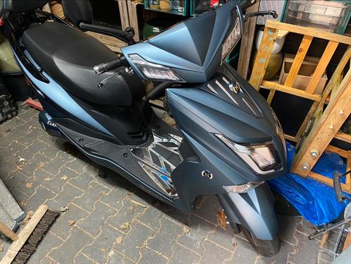 Grijze Sundra Hawk elektrische scooter / brommer van 2019, Fietsen en Brommers, Elektrische fietsen, Zo goed als nieuw, Overige merken