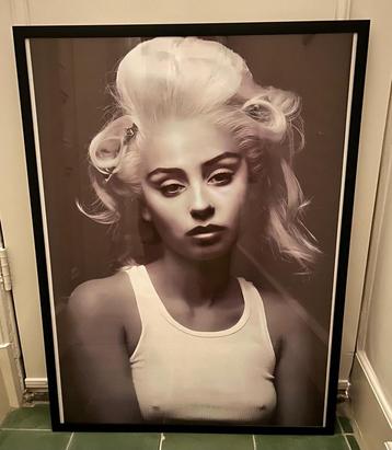 Art / Fashion zwart-wit poster op doek in zwarte lijst beschikbaar voor biedingen