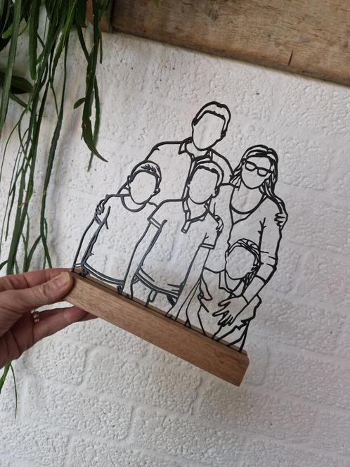 Gepersonaliseerde lijnsilhouette van een foto, tekening etc., Huis en Inrichting, Woonaccessoires | Schilderijen, Tekeningen en Foto's