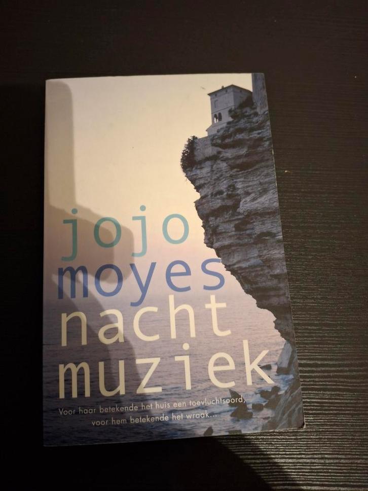 Nachtmuziek - Jojo Moyes, Boeken, Romans, Gelezen, Nederland, Ophalen of Verzenden
