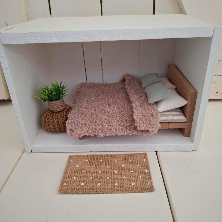 Poppenhuis/muizenhuis meubeltjes en accessoires, slaapkamer, Verzamelen, Poppenhuizen en Toebehoren, Poppenhuis, Ophalen of Verzenden