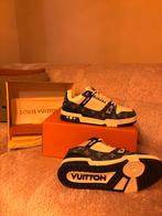 Louis vuiton trainers (blue monogram), Blauw, Nieuw, Ophalen of Verzenden, Sneakers of Gympen