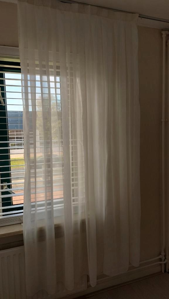 Zgan 2 luxe gebroken witte vitrage's, Huis en Inrichting, Stoffering | Gordijnen en Lamellen, Zo goed als nieuw, 200 cm of meer