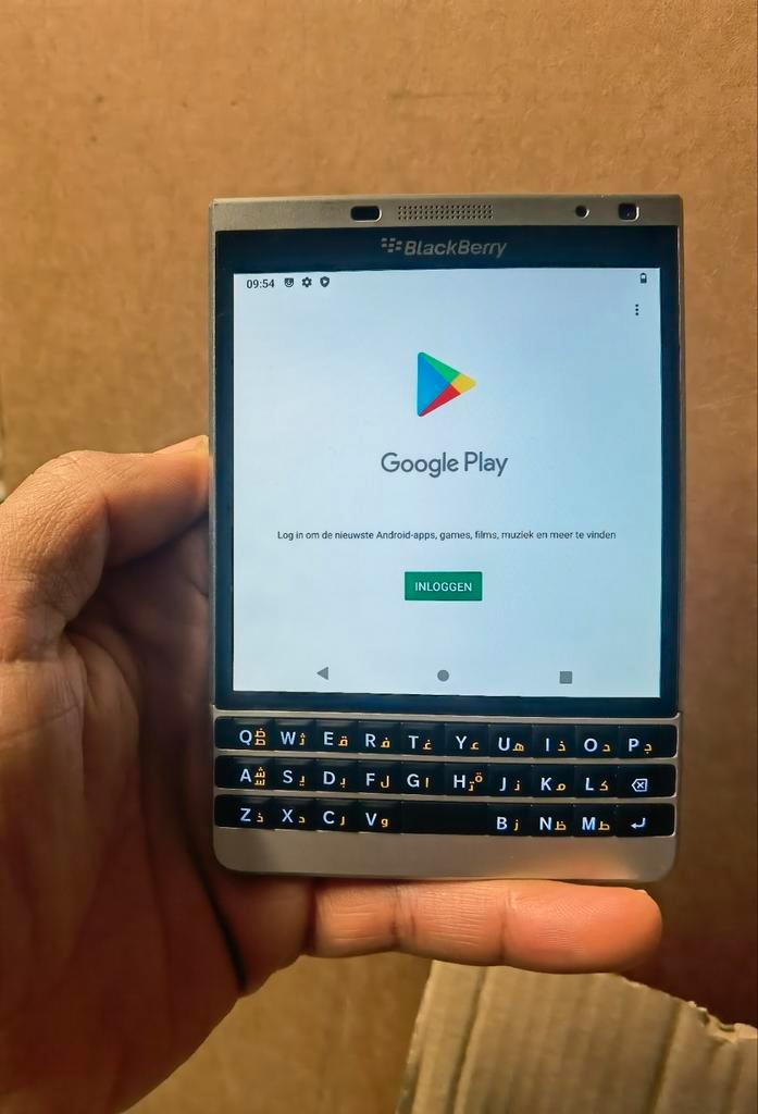 Uniek blackberry passport silver edition met android 11 | 25, Telecommunicatie, Mobiele telefoons | Hoesjes en Frontjes | Blackberry