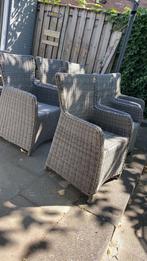 1 stoel beschikbaar.  Gevlochten tuinstoelen van Royal Patio, Tuin en Terras, Tuinstoelen, Ophalen, Zo goed als nieuw, Overige materialen