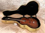 HB Jazz gitaar met koffer, Muziek en Instrumenten, Snaarinstrumenten | Gitaren | Akoestisch, Ophalen of Verzenden, Zo goed als nieuw