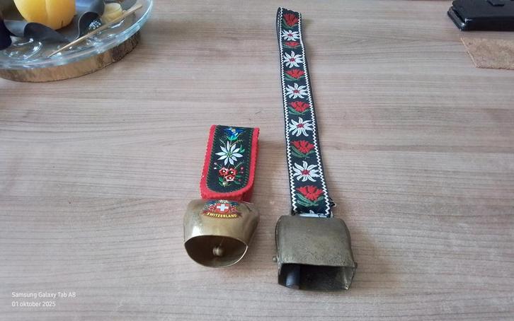 Zwitserse Koebel met Riem,  2x, Antiek en Kunst, Antiek | Overige Antiek, Ophalen of Verzenden