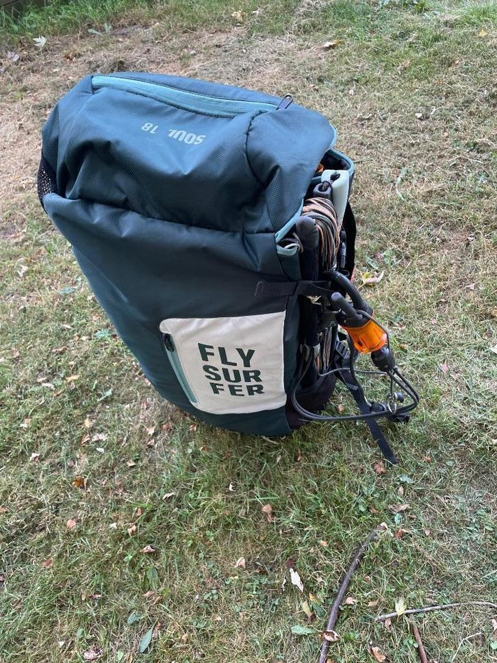 Flysurfer Soul 2 - 18m2, Watersport en Boten, Kitesurfen, Zo goed als nieuw, Kite, 16 m² of meer, Geen board, Ophalen of Verzenden
