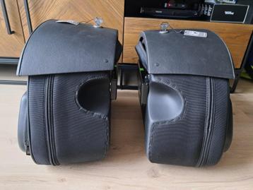 Kofferset / tassen Harley beschikbaar voor biedingen