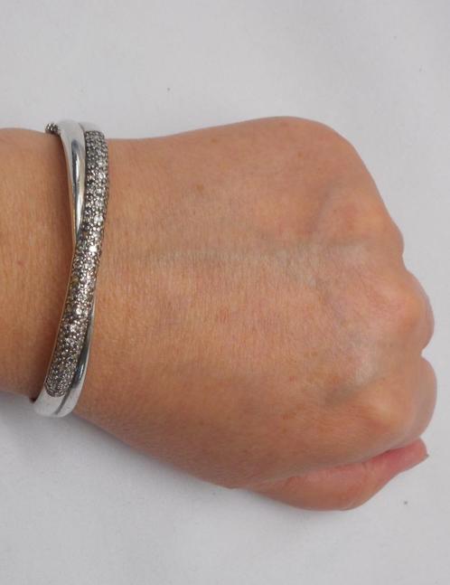 Prachtige zilveren crossover armband met steentjes nr.1341, Sieraden, Tassen en Uiterlijk, Armbanden, Zo goed als nieuw, Zilver