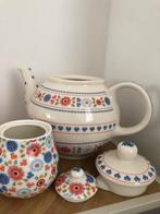 Servies met bloemmotief, Huis en Inrichting, Keuken | Servies, Keramiek, Overige typen, Ophalen of Verzenden, Zo goed als nieuw