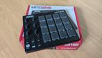 AKAI MPD218 Drum Pad controller, Muziek en Instrumenten, Ophalen, Zo goed als nieuw