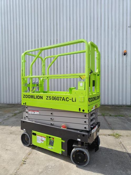 Schaarhoogwerker elektrisch 8 meter Zoomlion (nieuw), Zakelijke goederen, Machines en Bouw | Liften, Steigers en Ladders, Ophalen