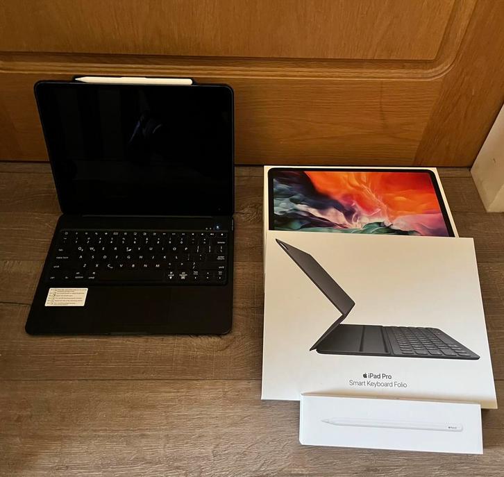 iPad Pro 2020 12.9" + Toetsenbord + Apple Pencil, Computers en Software, Apple iPads, Zo goed als nieuw, Apple iPad Pro, 12 inch