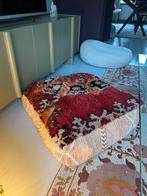 Marokkaanse Berber Poef - Rood/Oranje - Zo Goed Als Nieuw, Ophalen of Verzenden, Zo goed als nieuw, Stof, 50 tot 75 cm